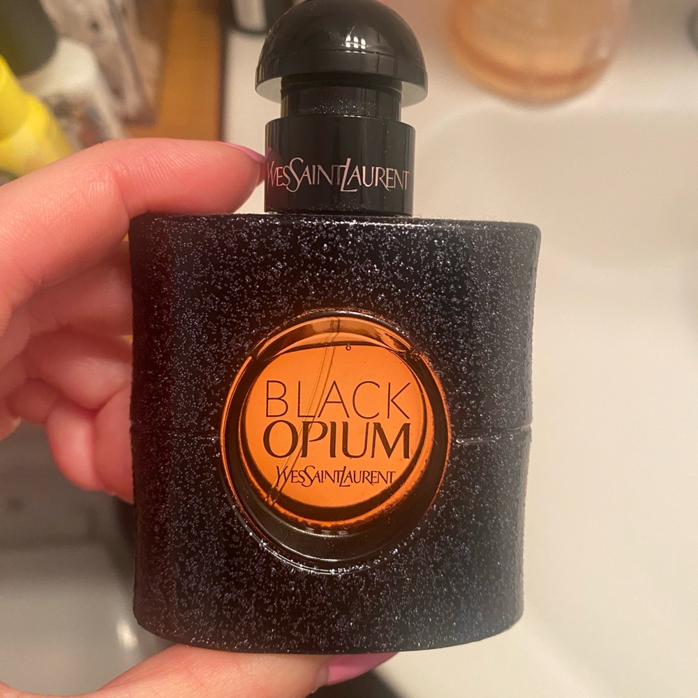Black opium YSL brand